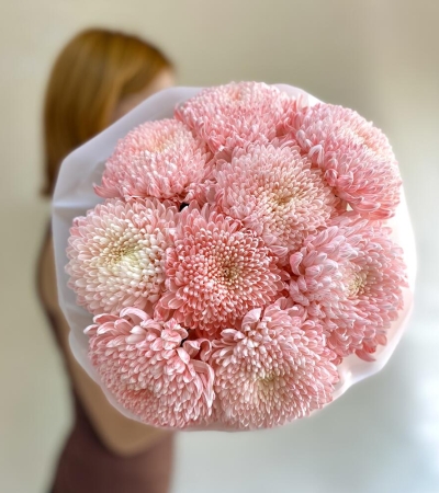 Букет из персиковой одноголовой хризантемы 9шт